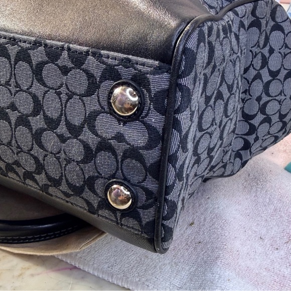 Coach Legacy Signature Stripe Candace Carryall - Picture 9 of 12